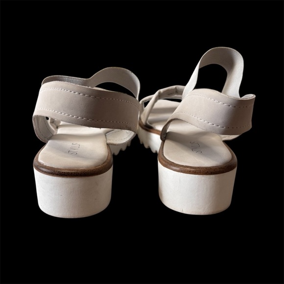 Stylus | Beige Platform Sandals | Padded Straps | Size 10 - Picture 3 of 8